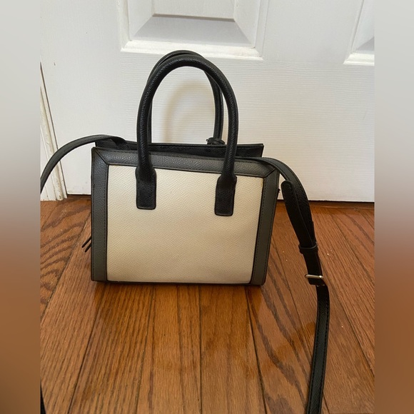 Nine West Crossbody. Adjustable Strap. Mini-Bag. - Picture 3 of 3